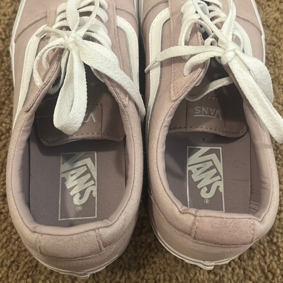 Vans Old Skool Shoes - Picture 6 of 10